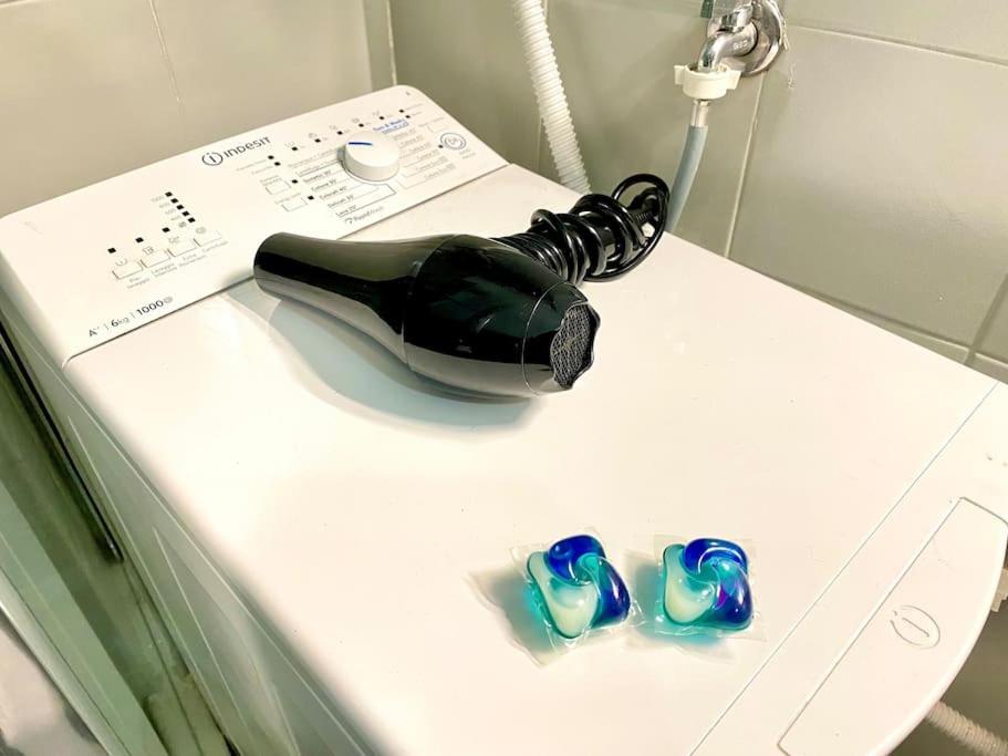 • Cozy House • 10 Min Rho Fiera Apartment Mailand